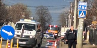 Incendiu la o casă din cartierul Micro 14. Pompierii intervin cu mai multe autospeciale