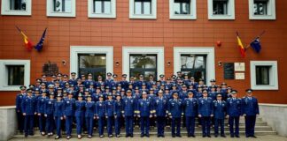 (FOTO) Absolvenți de Boboc. Încă o promoție a bazei aeriene