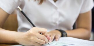 A doua probă a simulării bacalaureatului. Câți elevi au absentat