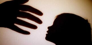 Profesor agresor sexual, condamnat la închisoare… cu suspendare! Victimă i-a fost o elevă, în vârstă de 9 ani