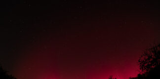 Spectacol pe cer! Vali Blidaru, fotograf: ,,E doar inceputul…”. Aurora boreală, așa cum nu s-a mai văzut de sute de ani România