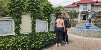(FOTO) Casa Albă, cu ochii pe organizarea alegerilor. Ce a dispus prefectul