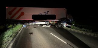 (FOTO/UPDATE) Tânără decedată, în urma unui accident la Cilibia. Impact între un TIR și o mașină