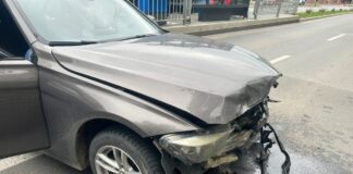 (FOTO) Tânără rănită într-un accident pe Bulevardul Unirii