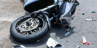 Încă un motociclist, rănit în accident
