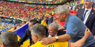 (FOTO) ,,Vă mulțumim din suflet, băieți!”. Premierul Ciolacu, în tribune la meciul nebun al României cu Ucraina