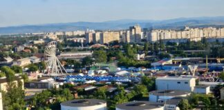 (Galerie FOTO) Orașul Buzău, văzut din avionul care alungă țânțarii