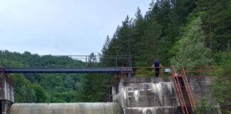 (FOTO) Ce localități de pe Valea Slănicului nu mai beneficiază de apă. Când se termină lucrările