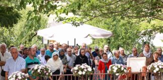 (FOTO) Sărbătoare la Schitul Săseni din Vernești