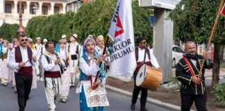 (Galerie FOTO) Paradă inedită pe străzile Buzăului