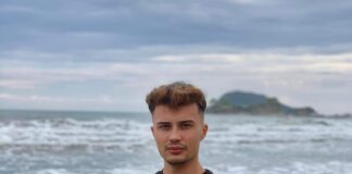 (VIDEO/FOTO) Ce tragedie! Tânăr buzoian înecat la mare. Vali avea 20 de ani