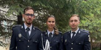 (FOTO) Trei tineri, absolvenți de Academie, forțe proaspete în Poliția buzoiană. Unde au fost repartizați
