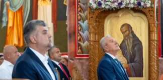 (FOTO) Premierul Ciolacu, la Buzău. La ce slujbă a asistat