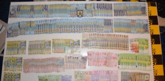 (FOTO) Patru bărbați, în arest. Câți bani au fost ridicați în urma perchezițiilor. Captură mare de țigări de contrabandă