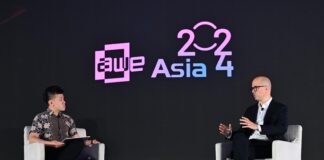 (FOTO) Deputatul buzoian Andi Cristea, speaker principal la o conferință desfășurată în Singapore