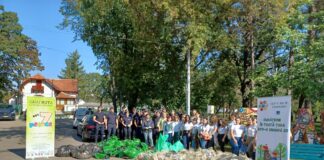 (FOTO) Câte tone de deșeuri au strâns elevii și profesorii buzoieni, în campania ,,Let’s do it, Romania”