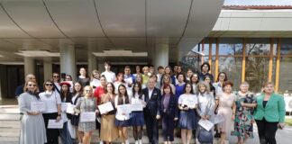 Zeci de elevi și profesori, premiați de Consiliul Județean