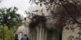 (FOTO) Femeie găsită decedată într-o casă cuprinsă de flăcări