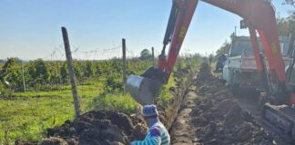 (FOTO) MEREI. Au început lucrările pentru noua rețea de gaze