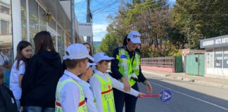 (VIDEO) Șoferii, dirijați de copii. Patrulă școlară în Buzău