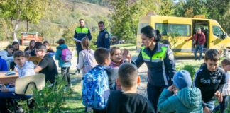 (FOTO) Campania ,,Tăcerea e tot violență. Vocea ta e soluția!”, în rândul elevilor buzoieni