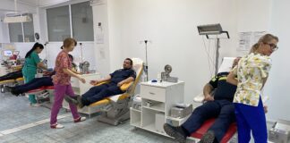 (VIDEO/FOTO) Polițiștii buzoieni, în frunte cu șeful IPJ, au donat sânge