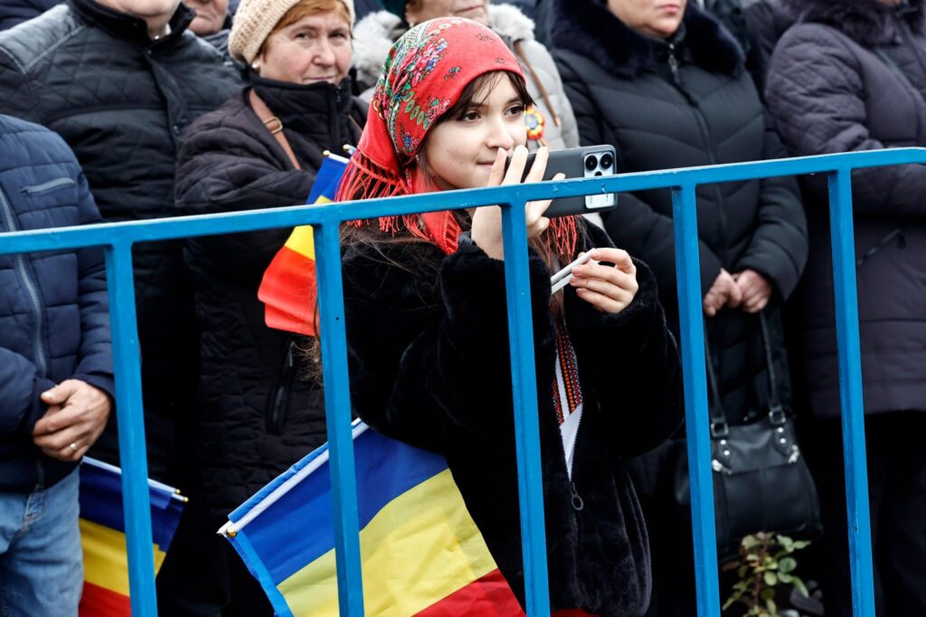 premier Marcel Ciolacu Calea Eroilor Buzău 1 decembrie 2024, Ziua Națională a României manifestări Calea Eroilor Buzău