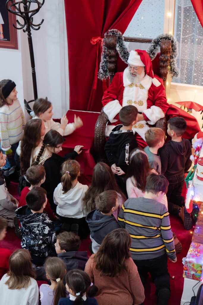 Mic Dejun cu Moș Crăciun Buzău, Muzeul Județean Buzău, Teatrul George Ciprian Buzău