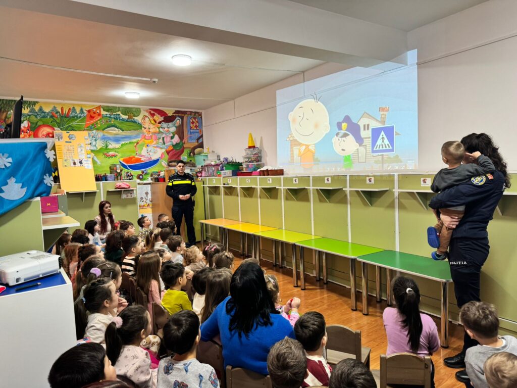 activitate grădiniță Buzău, polițiști grădiniță