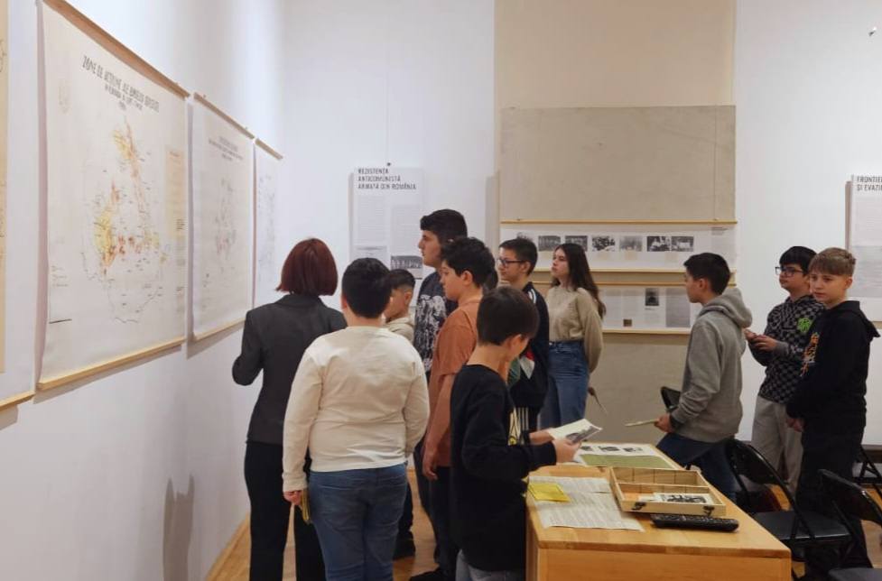 detenția politică în țările comuniste, dezbatere elevi Muzeul Județean Buzău, expoziție ROMLAG 1945-1965, penitenciar Râmnicu Sărat