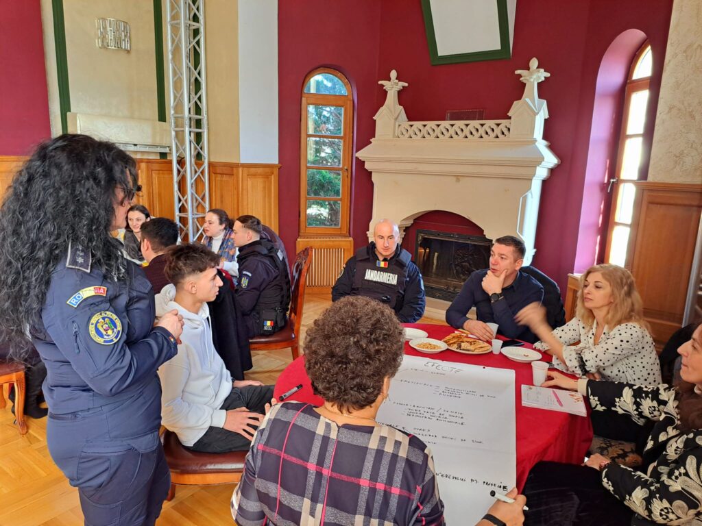 cafeneaua publică elevi polițiști Buzău, Centrul Cultural și Educațional Alexandru Marghiloman Buzău, IPJ activitate preventivă Buzău