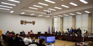 (FOTO) Prima ședință a Colegiului Prefectural pentru noua șefă de la Casa Albă. Ce s-a discutat