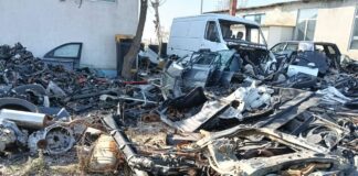 (FOTO) Depozit de dezmembrări auto din Râmnicu Sărat, amenzi usturătoare de la Garda de Mediu