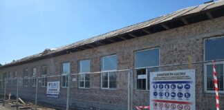 (FOTO) Școala din Căpățânești, în șantier. Transformare cu 6,5 milioane de lei. Anunțul primarului din Mărăcineni