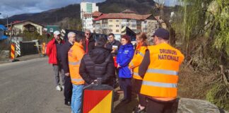 Pod mobil la Nehoiu. De ce s-a impus această măsură