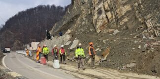 (VIDEO) Atenție, șoferi! Circulație închisă temporar, pe DN 10. La Siriu au început lucrările pe versanți