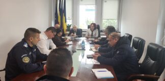 Ședință de urgență la Casa Albă. Pregătiri înainte de codul portocaliu