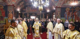 (FOTO) Hramul Bisericii ,,Sf. Apostol Toma”. A slujit IPS Ciprian