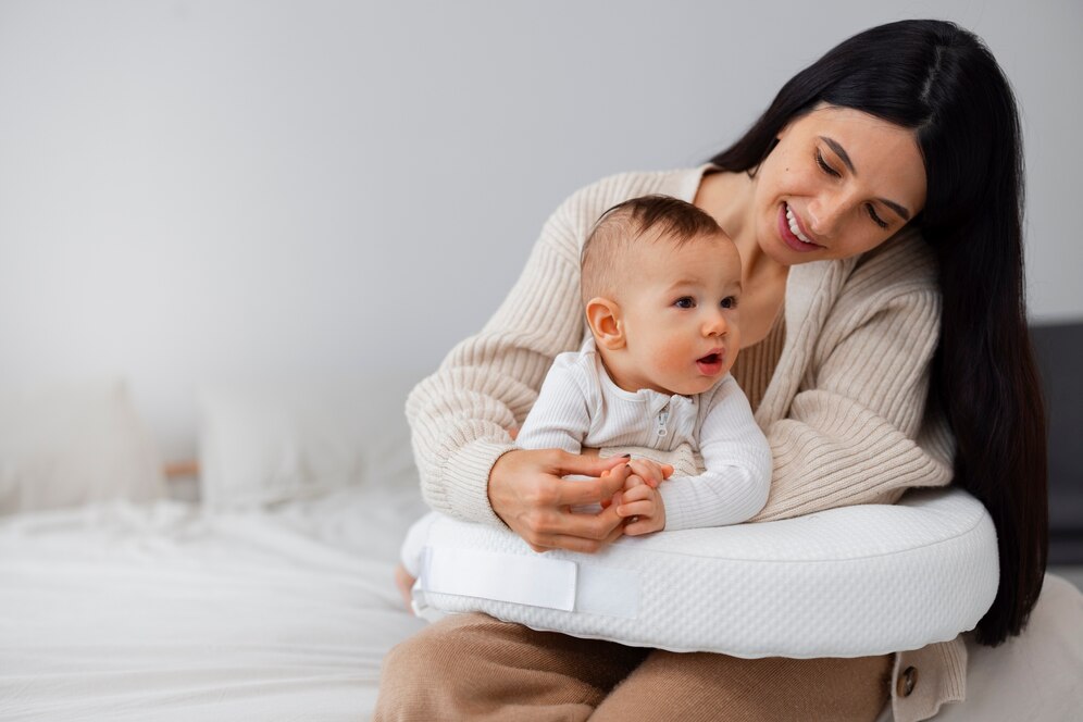 front-view-mother-holding-newborn-baby_23-2150227206