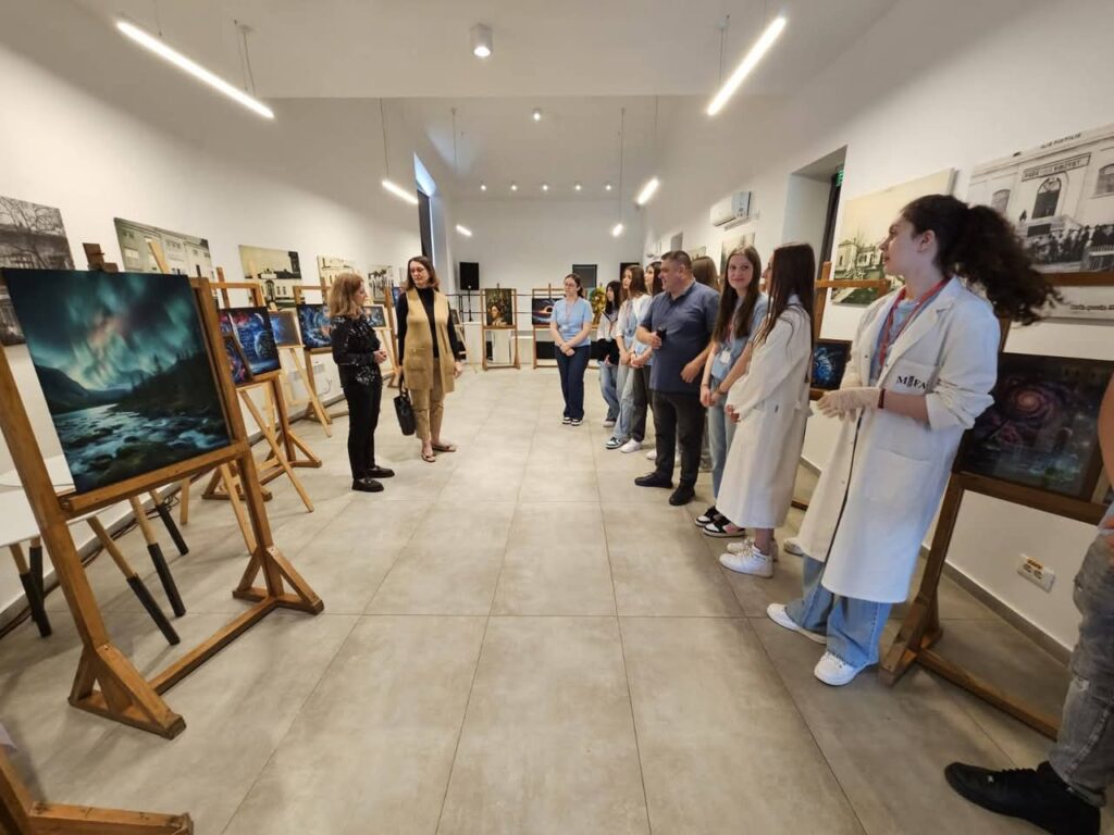 expoziție tablouri AI Buzău Pedagogic