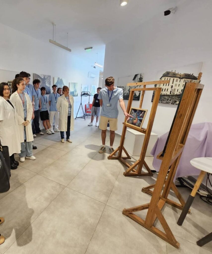 expoziție tablouri AI Buzău Pedagogic