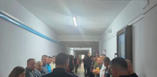 Șoferii de ambulanță, dialog cu polițiștii de la Rutier