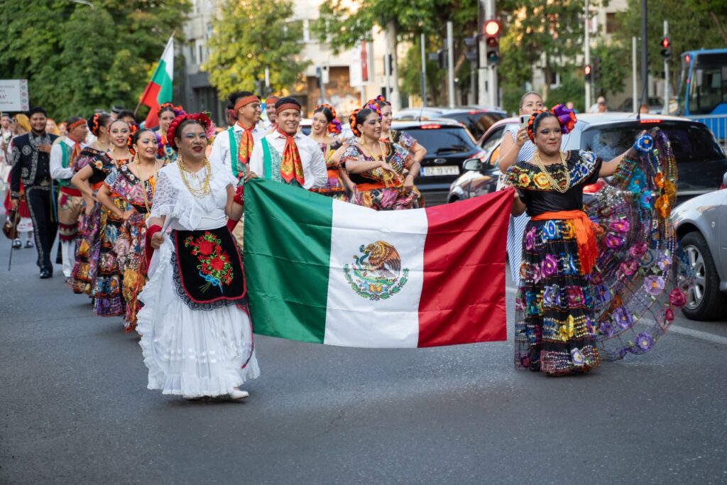 Festivalul Internațional de Folclor „Plaiurile Mioriței”