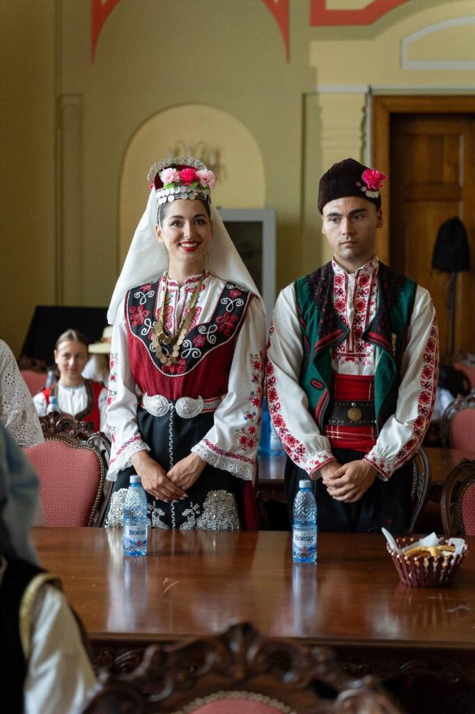 Festivalul Internațional de Folclor „Plaiurile Mioriței”