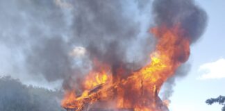 (FOTO) Vilă în flăcări, la Sărata Monteoru