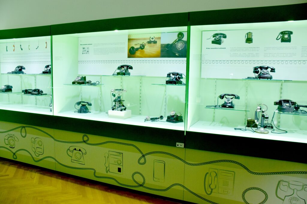 colecție de telefoane Muzeul Județean Buzău