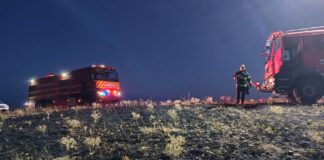 (FOTO) Incendiu pe o suprafață mare, la Racovițeni