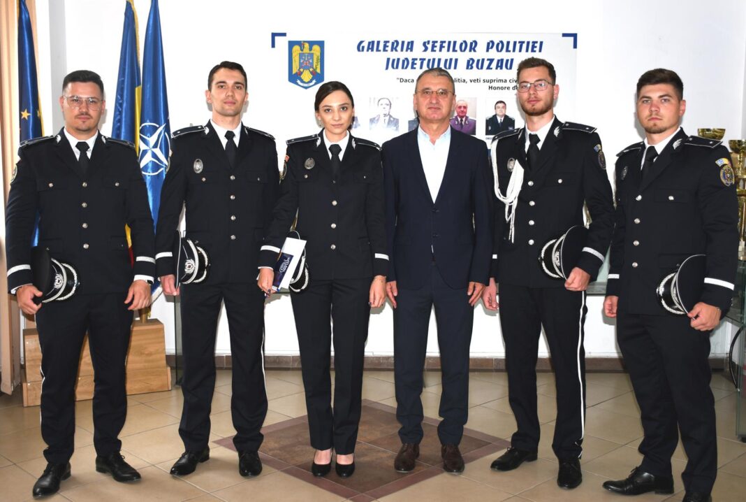 absolvenți academia de poliție