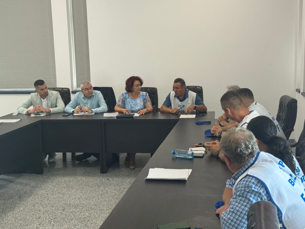 pichetare Prefectură Buzău, protest profesori