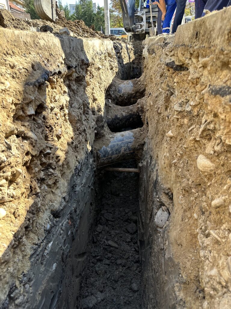 anunț Compania de Apă Buzău, înlocuire conductă apă bulevard Bălcescu Buzău